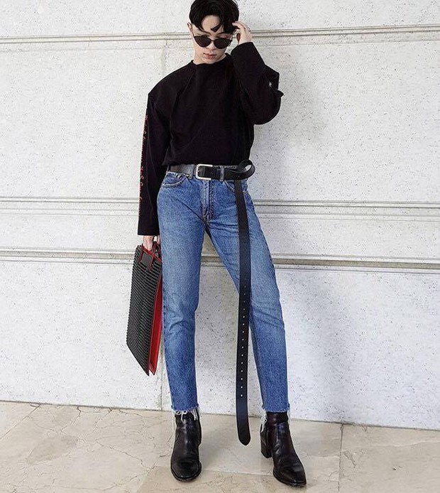Công phá xong Gucci, Kelbin Lei lại tiếp tục chinh phục Instagram của Vetements - Ảnh 7. Công phá xong Gucci, Kelbin Lei lại tiếp tục chinh phục Instagram của Vetements - Ảnh 7.