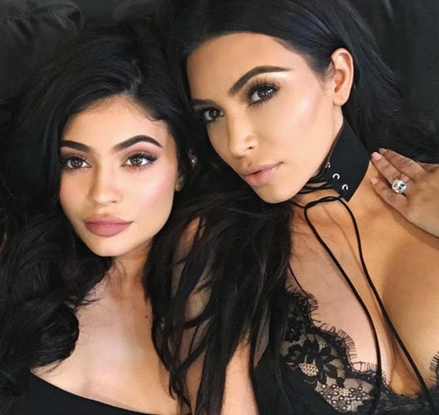 Is Kylie Jenner Kim's surrogate and it's all just a PR move for this family? - Photo 1.