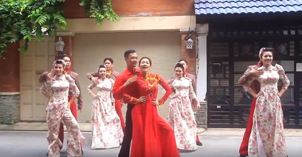 Màn nhảy 60 năm cuộc đời trong đám cưới chất như MV của cặp đôi dancer Sài Gòn - Ảnh 6.