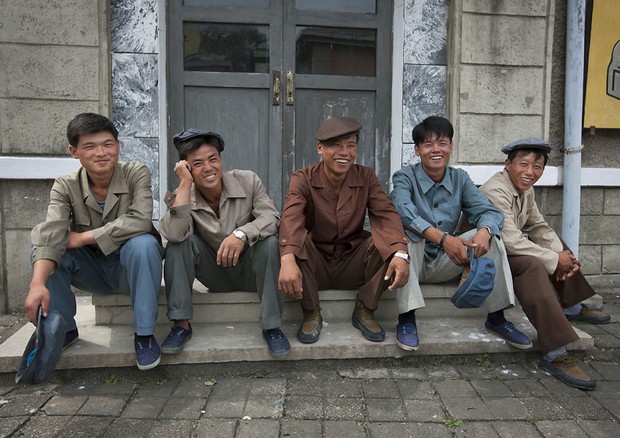Những nụ cười ấm áp của người dân Triều Tiên - Ảnh 13.
