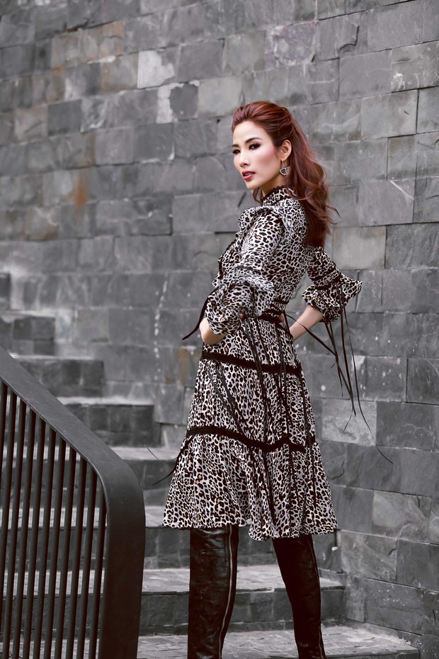 40 độ C, Hoàng Thùy vẫn bình thản mặc toàn áo lông để đọ style với Lan Khuê & Minh Tú - Ảnh 5.