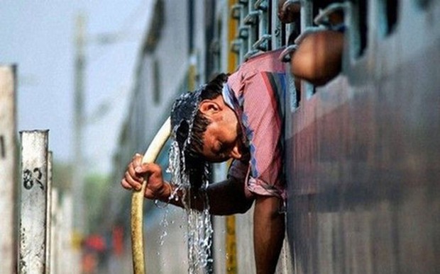 Nắng nóng khiến ít nhất 37 người Ấn Độ tử vong - Ảnh 1.