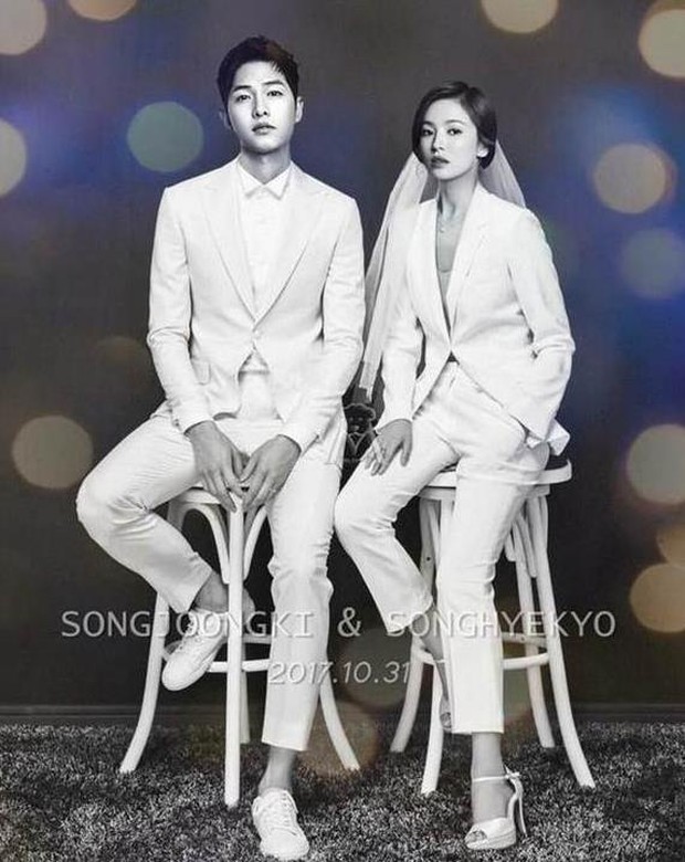 Ảnh cưới của Song Joong Ki - Song Hye Kyo bất ngờ được tiết lộ và sự thật đằng sau đó - Ảnh 1.