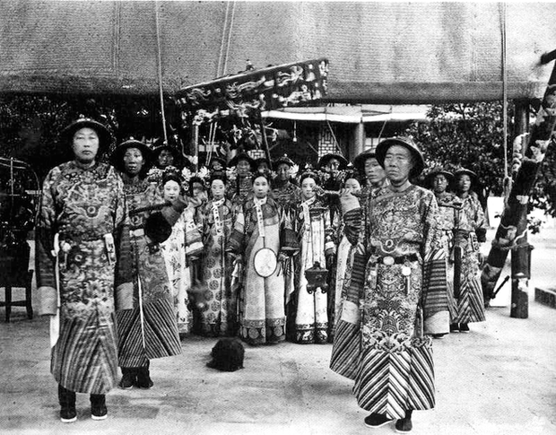 Chuyện ăn của Từ Hy Thái hậu: Mỗi ngày 300 sơn hào hải vị cầu kỳ, dùng bữa một mình, hơn trăm người phục vụ - Ảnh 8.