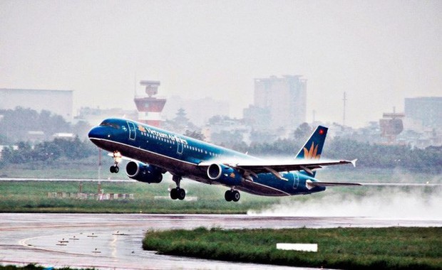 Hủy các chuyến bay đến Phú Quốc, Côn Đảo và Cần Thơ do bão Tembin - Ảnh 1.