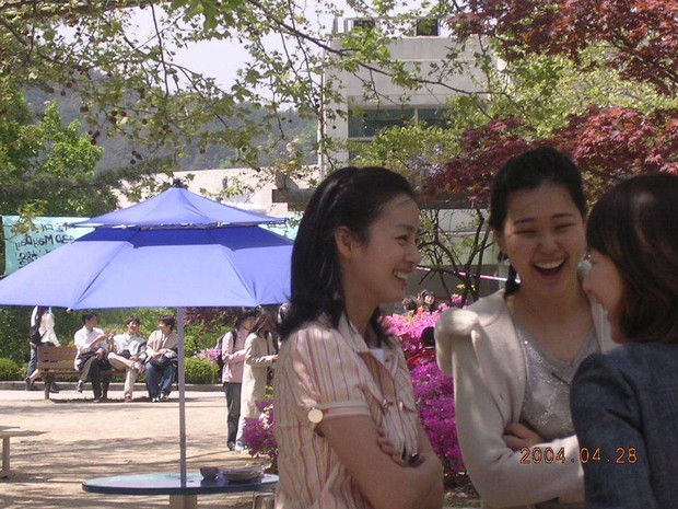 Là nữ thần sắc đẹp Hàn Quốc, Kim Tae Hee có bị lu mờ khi đứng cạnh các đại mỹ nhân khác? - Ảnh 27.