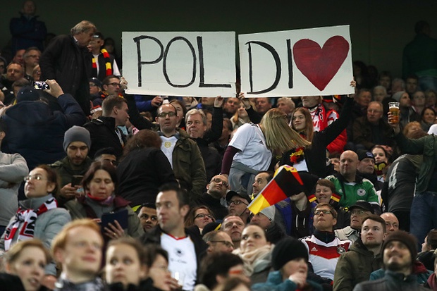 Hoàng tử Podolski lập siêu phẩm ngày chia tay đội tuyển Đức - Ảnh 14.