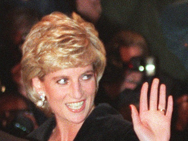 Nhìn lại cuộc đời cố công nương Diana: Những năm tháng không thể quên của một đóa hồng nước Anh - Ảnh 29.