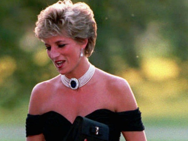Nhìn lại cuộc đời cố công nương Diana: Những năm tháng không thể quên của một đóa hồng nước Anh - Ảnh 31.