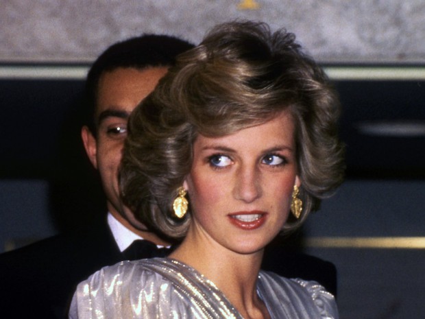 Nhìn lại cuộc đời cố công nương Diana: Những năm tháng không thể quên của một đóa hồng nước Anh - Ảnh 33.