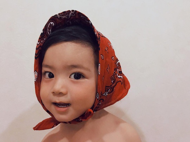 Meet the cutest Japanese baby on instagram, owning a huge fan base around the world - Photo 3.