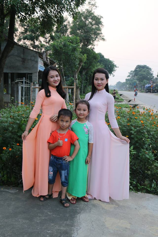 Một bức ảnh chụp 3 người phụ nữ, dân mạng tranh cãi ai là mẹ, ai là con - Ảnh 3.