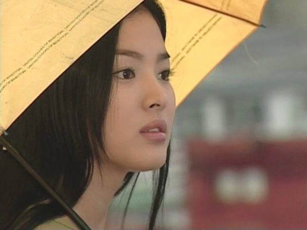 19 năm nhìn lại nhan sắc của Song Hye Kyo: Thì ra đây là lý do tường thành mãi không thể bị đạp đổ - Ảnh 6.