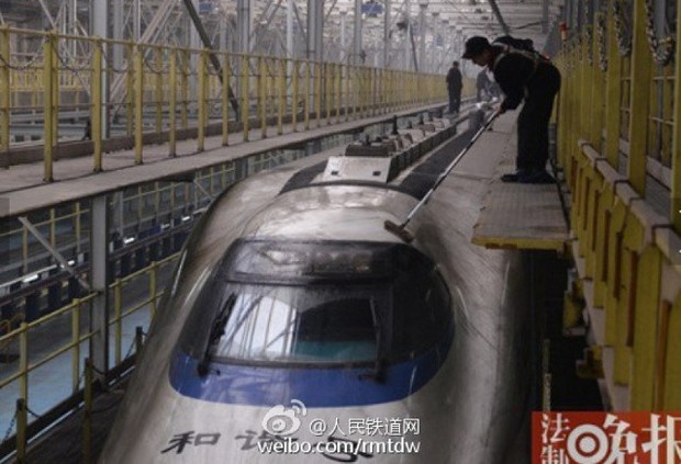 Sự thật từ chuyến tàu cao tốc Bắc Kinh - Thượng Hải: Khi số phận người dân Trung Quốc đứng bên bờ nguy hiểm - Ảnh 6.