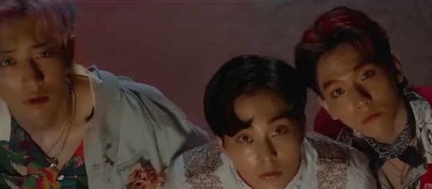 Ko Ko Bop của EXO: nhạc khó nghe, nhưng thời trang MV thì dễ ngấm với toàn hàng hiệu - Ảnh 3. Ko Ko Bop của EXO: nhạc khó nghe, nhưng thời trang MV thì dễ ngấm với toàn hàng hiệu - Ảnh 3.