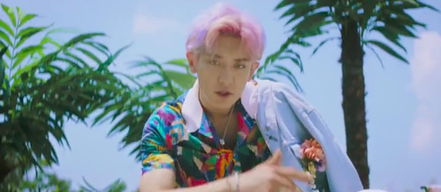 Ko Ko Bop của EXO: nhạc khó nghe, nhưng thời trang MV thì dễ ngấm với toàn hàng hiệu - Ảnh 13. Ko Ko Bop của EXO: nhạc khó nghe, nhưng thời trang MV thì dễ ngấm với toàn hàng hiệu - Ảnh 13.
