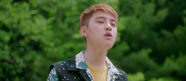 Ko Ko Bop của EXO: nhạc khó nghe, nhưng thời trang MV thì dễ ngấm với toàn hàng hiệu - Ảnh 17. Ko Ko Bop của EXO: nhạc khó nghe, nhưng thời trang MV thì dễ ngấm với toàn hàng hiệu - Ảnh 17.
