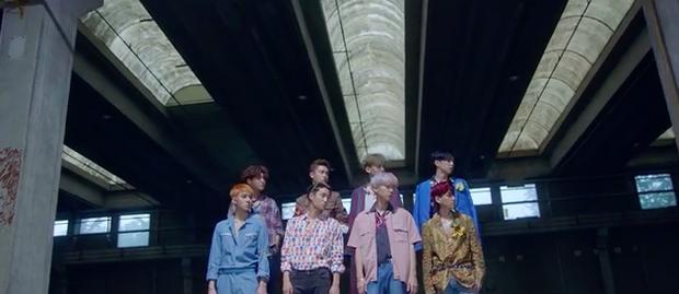 Ko Ko Bop của EXO: nhạc khó nghe, nhưng thời trang MV thì dễ ngấm với toàn hàng hiệu - Ảnh 23. Ko Ko Bop của EXO: nhạc khó nghe, nhưng thời trang MV thì dễ ngấm với toàn hàng hiệu - Ảnh 23.