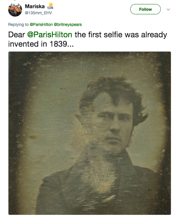 Paris Hilton claims to have invented the selfie with Britney, but received a lot of criticism from netizens - Photo 10.