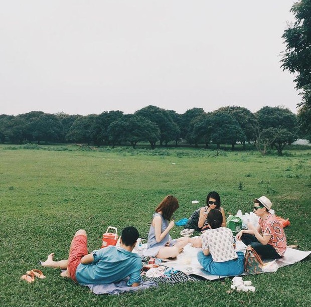 Cần gì đi đâu xa, Hà Nội có 2 khu vườn xinh xắn “đẹp như truyện cổ tích” như này cơ mà! - Ảnh 5.