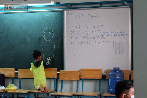 Bão Tembin: Sơ tán hàng trăm hộ dân Cần Giờ đến trường học để trú bão - Ảnh 7.