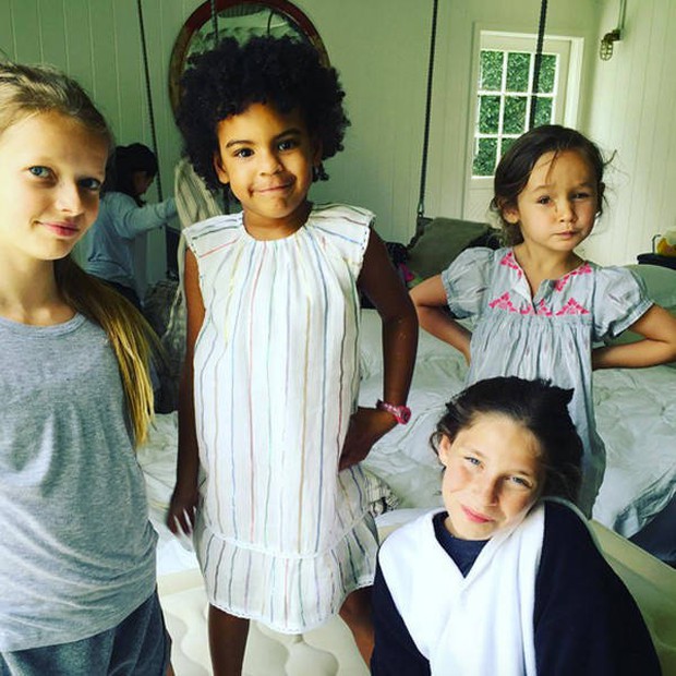 Beyoncé's daughter's queen-like life: At 6 years old, she has her own service crew and wears a 250 million VND dress to events - Photo 9.