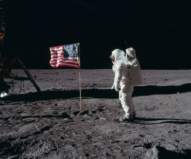 Thực hư giả thuyết Neil Amstrong không phải người đầu tiên đặt chân lên Mặt Trăng làm đau đầu dân mạng gần đây - Ảnh 6.