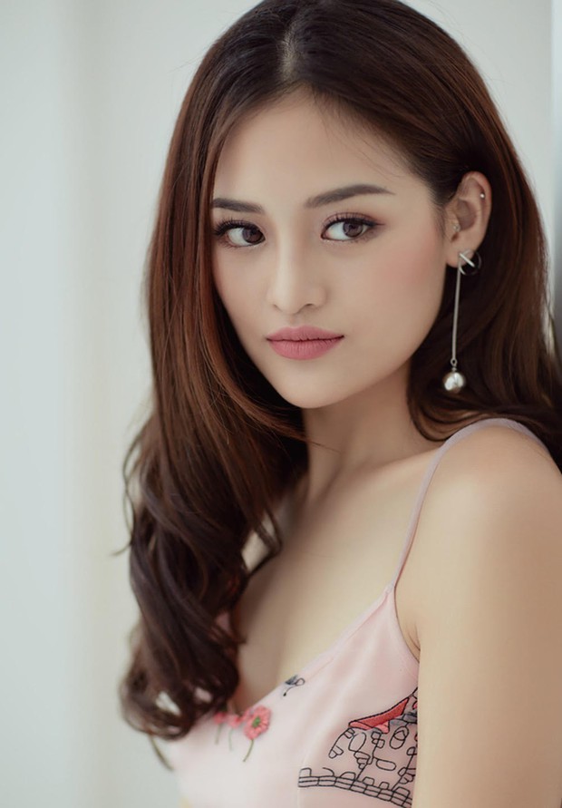 Hoàng Yến Chibi, Ngô Kiến Huy, Thùy Anh rủ nhau sang Nhật bắn zombie trong phim remake St. Zombie Girlss High School - Ảnh 11.