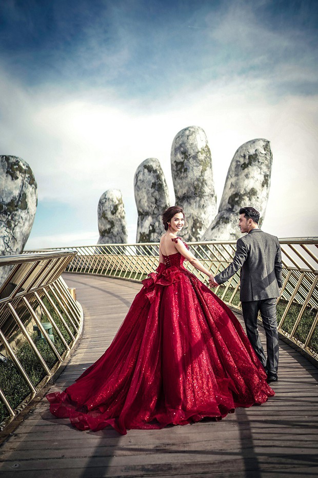Ưng Hoàng Phúc khoá môi bà xã Kim Cương ngọt ngào trong bộ ảnh cưới, đã ấn định ngày cử hành hôn lễ - Ảnh 13.