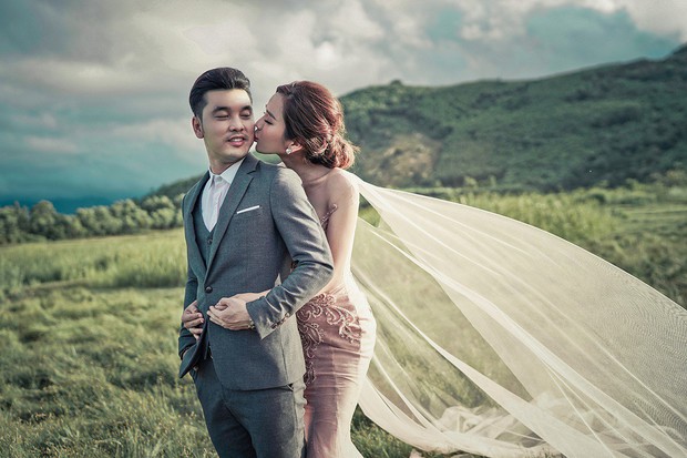 Ưng Hoàng Phúc khoá môi bà xã Kim Cương ngọt ngào trong bộ ảnh cưới, đã ấn định ngày cử hành hôn lễ - Ảnh 5.
