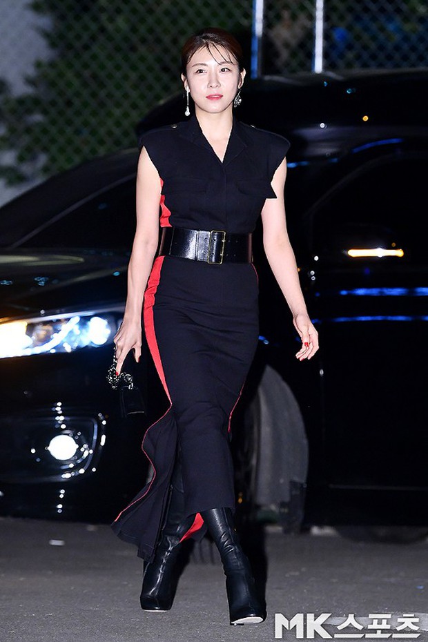 Mỹ nhân Black Pink đè bẹp cả Yoona, Lee Jong Suk bị dìm bên 2 đại mỹ nhân đình đám trong sự kiện khủng - Ảnh 11.