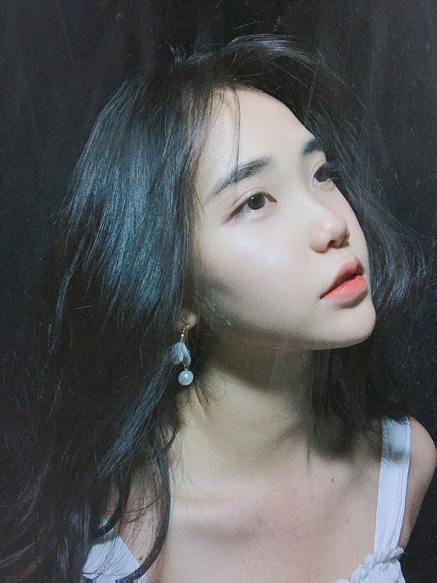 Nữ sinh Sài Gòn bị đồn phẫu thuật thẩm mỹ để giống IU, thường xuyên bị tán tỉnh dù đã có người yêu - Ảnh 1.