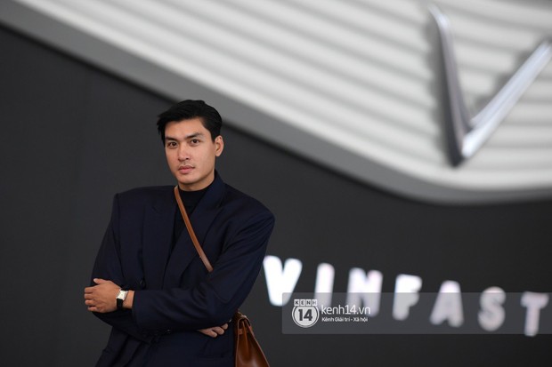  Quang Đại, Hoàng Thùy tập luyện cho lễ ra mắt VINFAST ở Paris Motor Show - Ảnh 15.