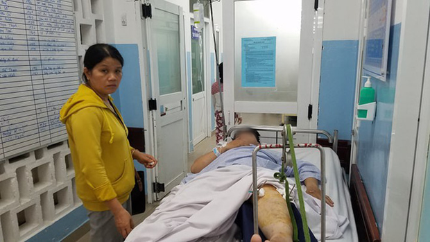 Mẹ của nạn nhân bị thương nặng trong vụ ô tô BMW đâm liên hoàn ở Sài Gòn: Con chỉ kịp thì thào với tôi vài câu - Ảnh 4.
