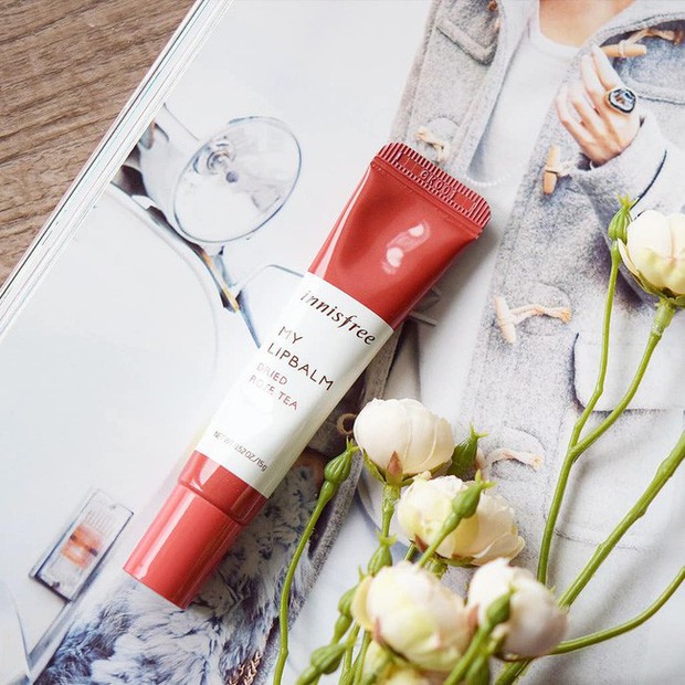 Lười đánh son nhưng sợ môi tái nhợt, thiếu sức sống thì các nàng hãy nhờ cậy đến 6 thỏi son dưỡng có màu này - Ảnh 3.