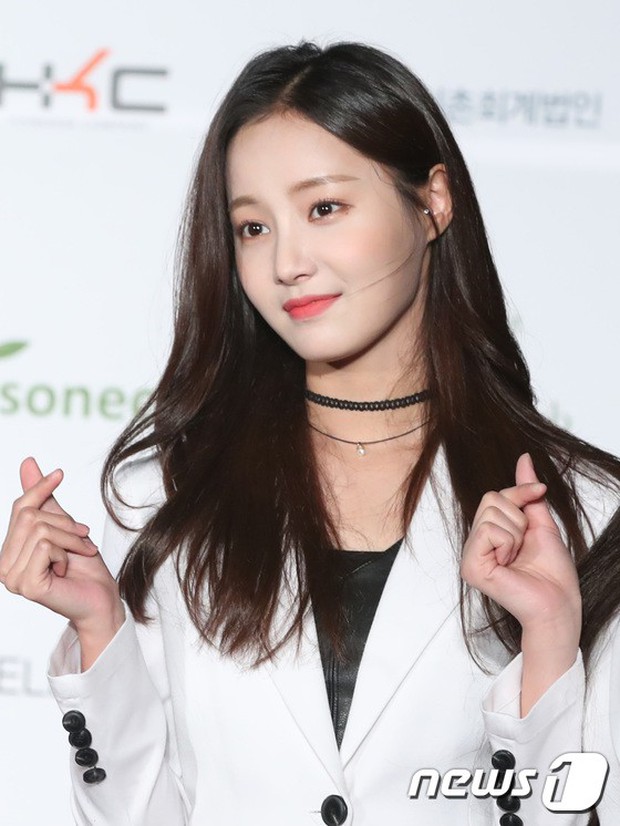 Thảm đỏ Oscar Hàn Quốc 2018: Nàng cháo và loạt mỹ nhân thi nhau o ép vòng 1, Seolhyun sang như bà hoàng - Ảnh 23.