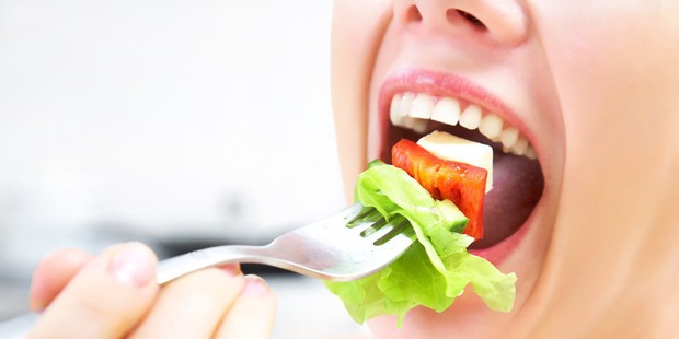 Mối liên hệ giữa các vấn đề răng miệng và sức khỏe tổng thể mà chúng ta thường bỏ qua - Ảnh 6.