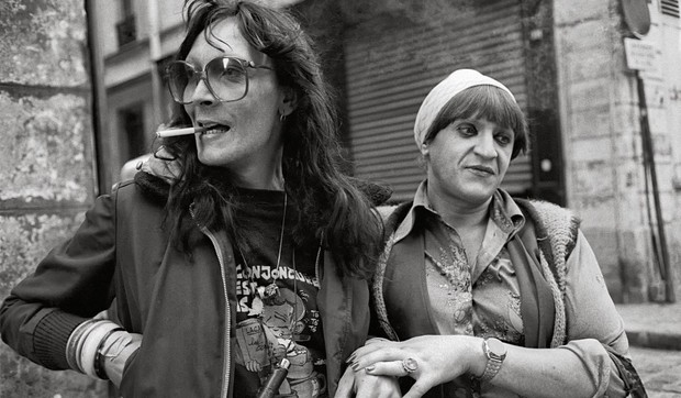 Ảnh hiếm về những người phụ nữ chuyển giới ở phố đèn đỏ giữa Paris thập niên 70 - Ảnh 4.