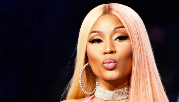 Although she often fights and makes music to curse people, Nicki Minaj is a star with a heart of gold in the education promotion industry - Photo 1.