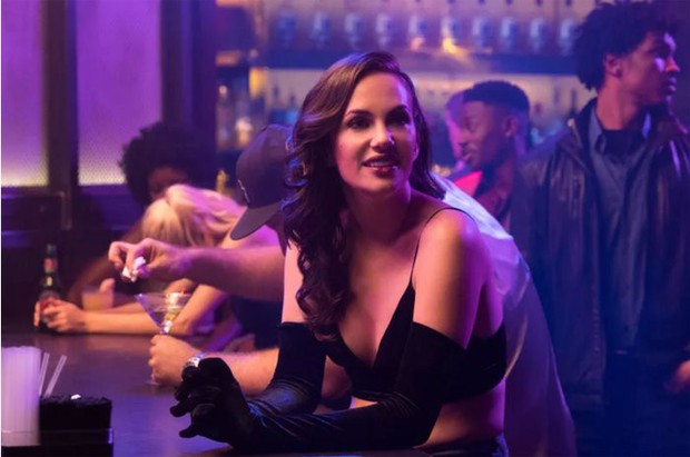 No mắt ngắm dàn sao xinh đẹp của The Haunting of Hill House, phát hiện ra sự thật thú vị của hai mẹ con nhà Crain - Ảnh 9.