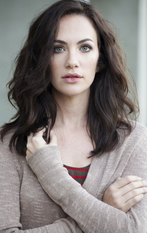 No mắt ngắm dàn sao xinh đẹp của The Haunting of Hill House, phát hiện ra sự thật thú vị của hai mẹ con nhà Crain - Ảnh 11.