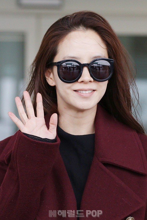 Bạn gái G-Dragon tăng cân vẫn thần thái ngút ngàn, Song Ji Hyo để mặt mộc 100% xuất sắc bên bộ đôi Running Man - Ảnh 6.