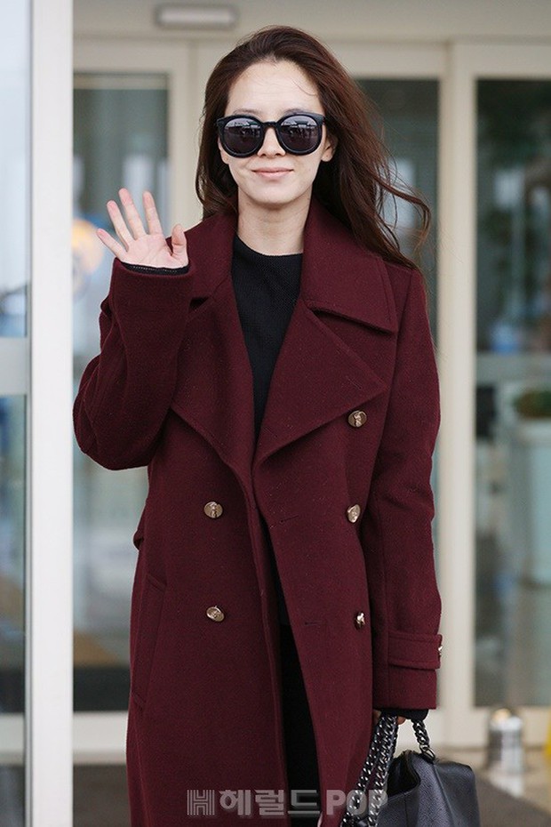 Bạn gái G-Dragon tăng cân vẫn thần thái ngút ngàn, Song Ji Hyo để mặt mộc 100% xuất sắc bên bộ đôi Running Man - Ảnh 4.