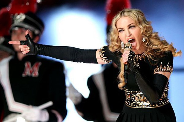 Taylor Swift and two legends Madonna and Beyoncé took turns dominating the Top 10 highest-grossing tours in the world - Photo 2.