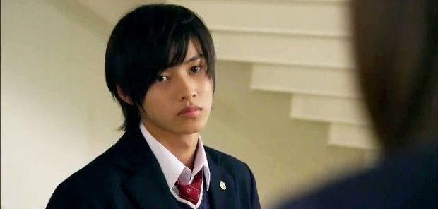 Yamazaki Kento: Từ hoàng tử shoujo mặt đơ đến nam chính xuất sắc giải thưởng truyền hình Nhật Bản - Ảnh 8.