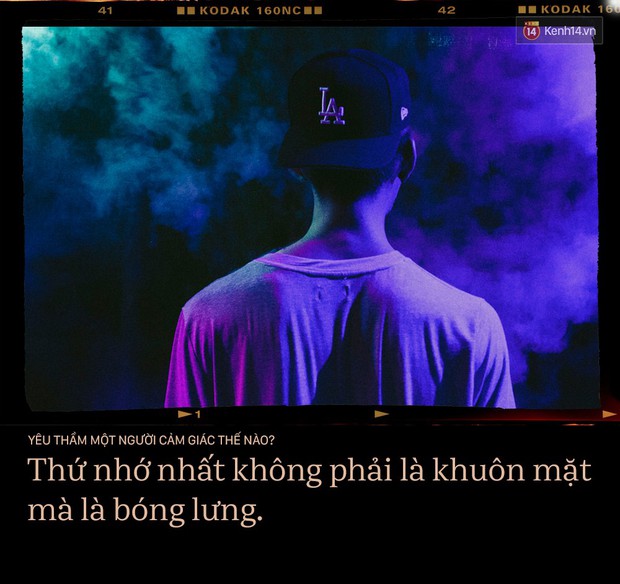 Yêu thầm một người như nghe nhạc bằng tai nghe, bên trong thì sôi động còn bên ngoài thì lặng yên  - Ảnh 3.