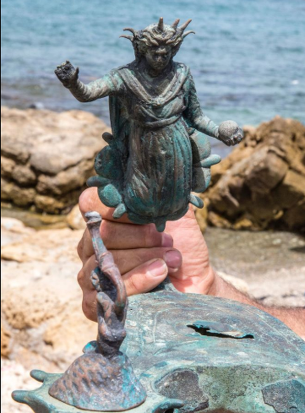 Phát hiện kho báu thời La Mã trong xác tàu 1.600 năm tuổi ngoài biển Địa Trung Hải - Ảnh 2.