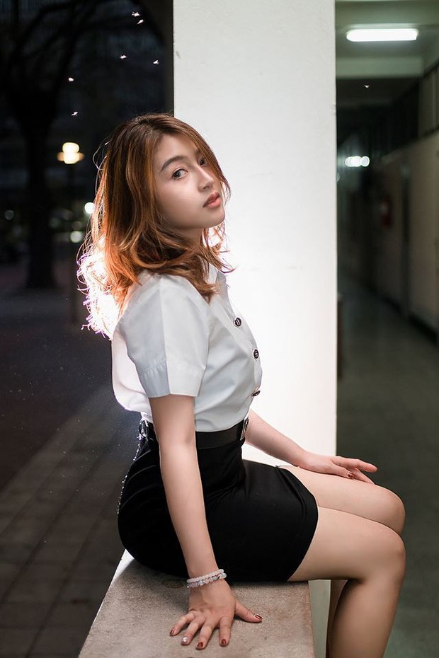 Đồng phục sexy bậc nhất thế giới của nữ sinh Thái Lan: Váy ngắn trên đầu gối, bó sát cơ thể - Ảnh 8.
