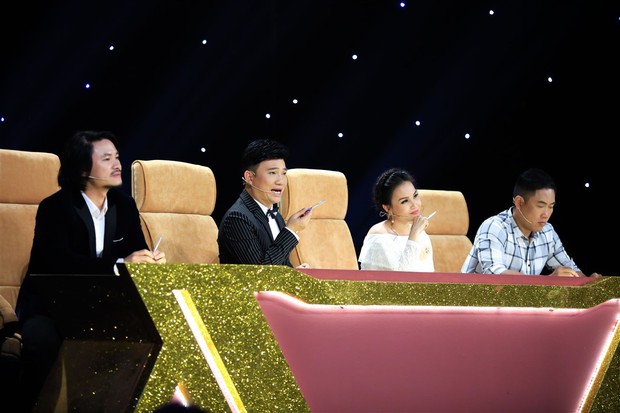 Cặp đôi vàng: Tuyền Mập gây bất ngờ khi hát Bolero về nạn buôn người - Ảnh 1.