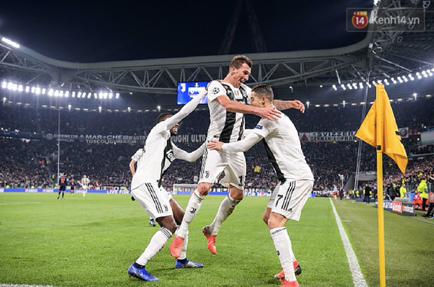 Vua đệm bóng Ronaldo biến thành vua dọn cỗ giúp Juventus ca khúc khải hoàn ở Champions League - Ảnh 3.